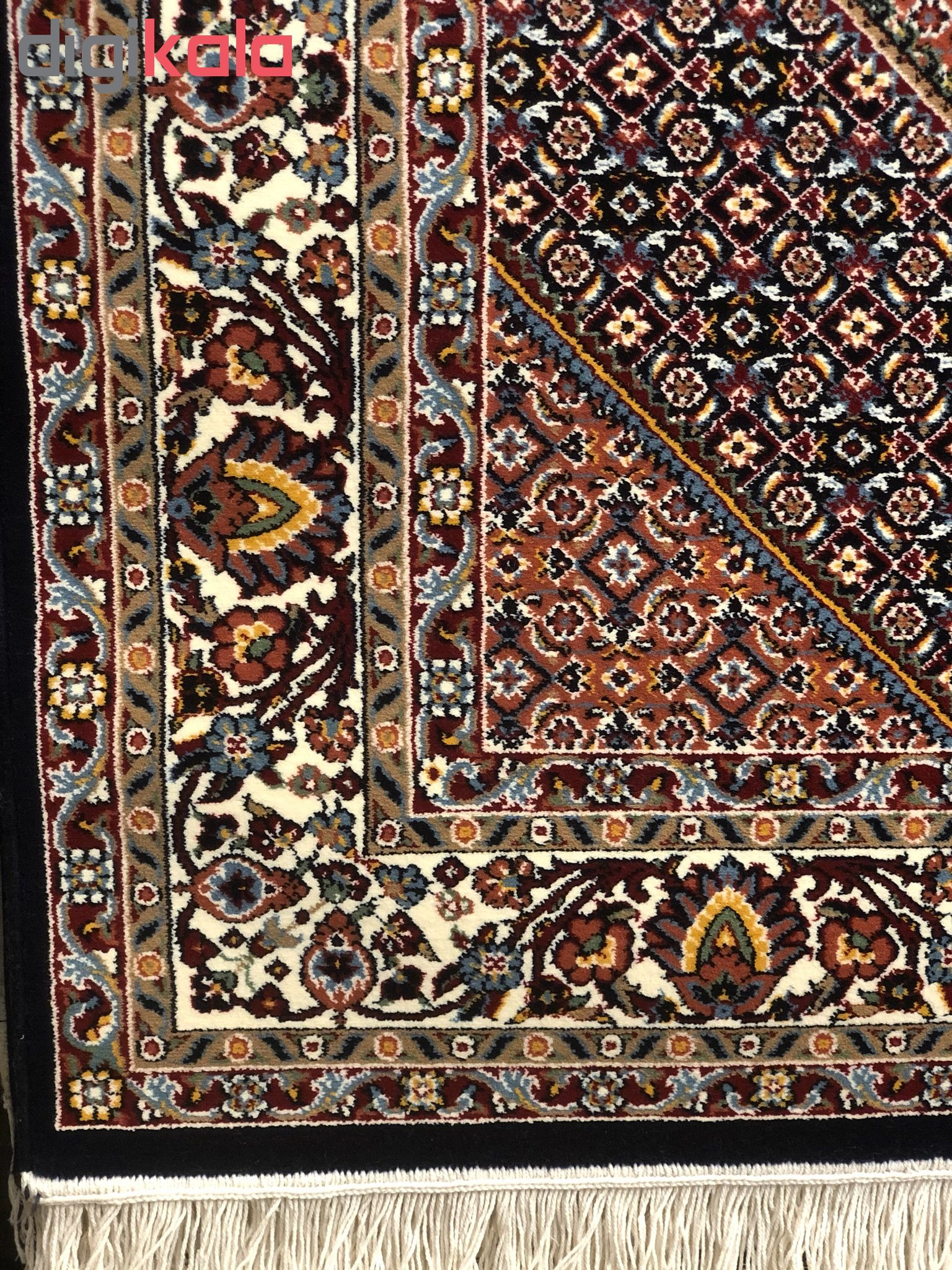 فرش ماشینی ستاره کویر یزد مدل ایساتیس کد N-010 زمینه پیازی