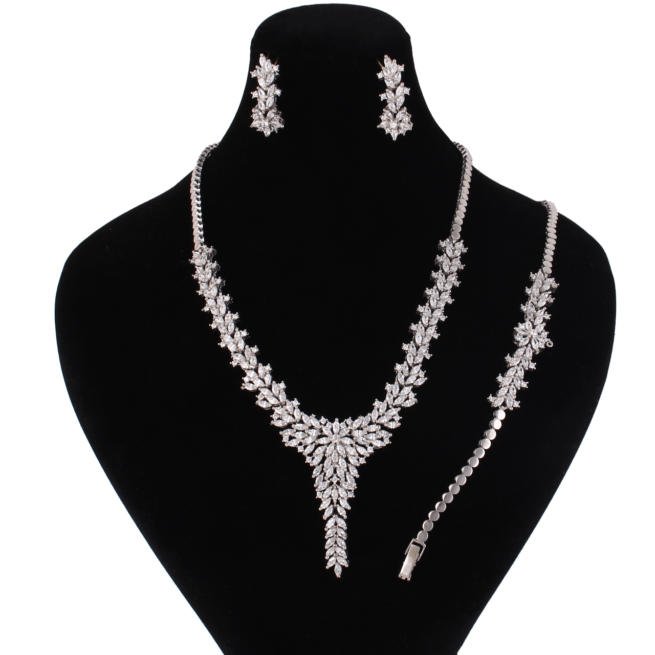 نیم ست نقره زنانه مد و کلاس کد MC-218