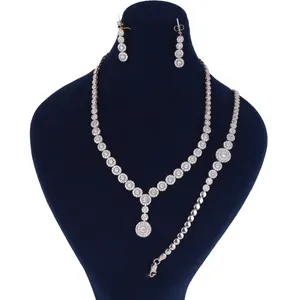 نیم ست نقره  زنانه مد و کلاس کد MC-232