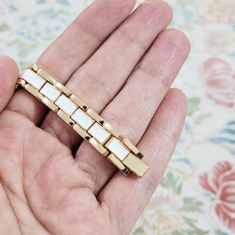 ساعت مچی عقربه ای زنانه کد 2