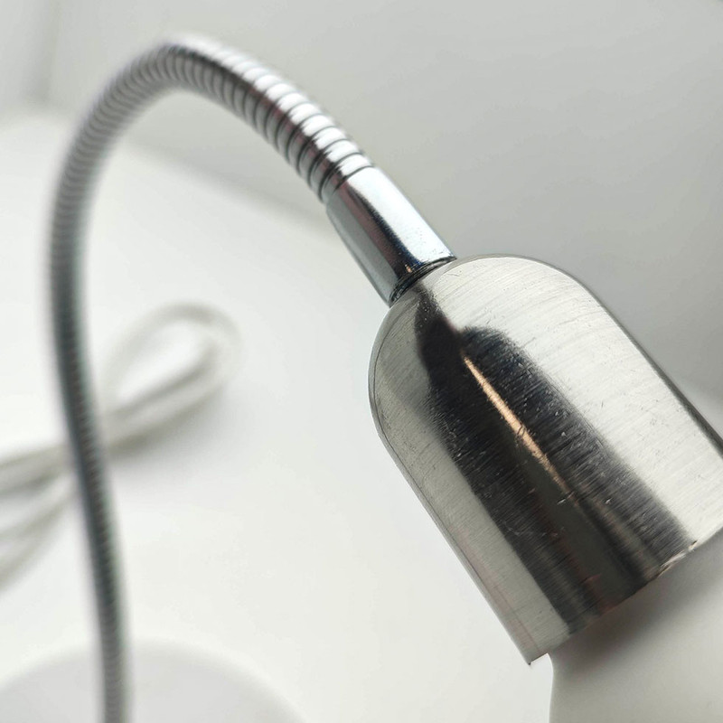 چراغ مطالعه رومیزی مدل فلزی پایه GU5.3 کد WH47