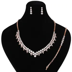 نیم ست نقره زنانه مد و کلاس کد MC-337