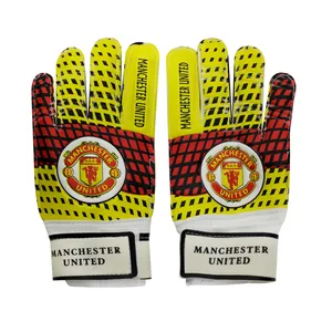 دستکش دروازه بانی پسرانه مدل Manchester United