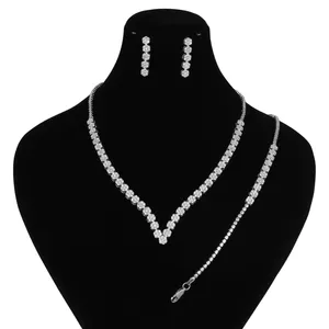 نیم ست نقره زنانه مد و کلاس کد MC-341