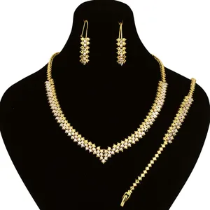 نیم ست نقره زنانه مد و کلاس کد MC-408