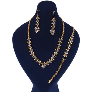 نیم ست نقره زنانه مد و کلاس کد MC-211