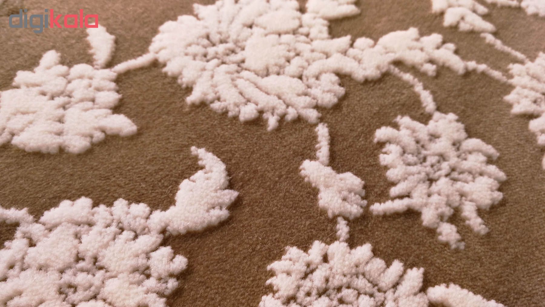 فرش ماشینی زمرد مشهد طرح افشان زمینه کرم شکلاتی