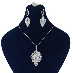 نیم ست نقره زنانه مد و کلاس کد MC-465