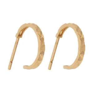 گوشواره طلا 18 عیار زنانه کانیار گالری کد OM1