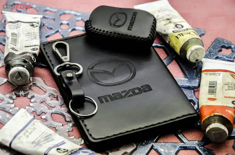 ست هدیه چرمینه اسپرت طرح مزدا کد 49027-BT