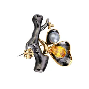  گل سینه زنانه گالری شمرون طرح گل و شاخه کد 101B0