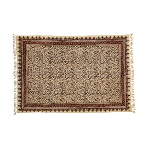رومیزی قلمکار حاج محمد علی هاشمیان طرح گل ریز کد 016 سایز 100 × 150 سانتی متر