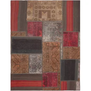 کلاژ فرش و گلیم دستبافت دو و نیم متری فرش هریس کد 101449