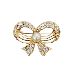 گل سینه زنانه طرح پاپیون کد k4