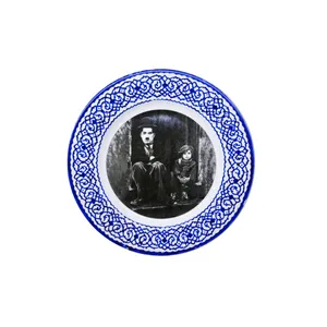 بشقاب دیوارکوب چینی مدل چارلی چاپلین