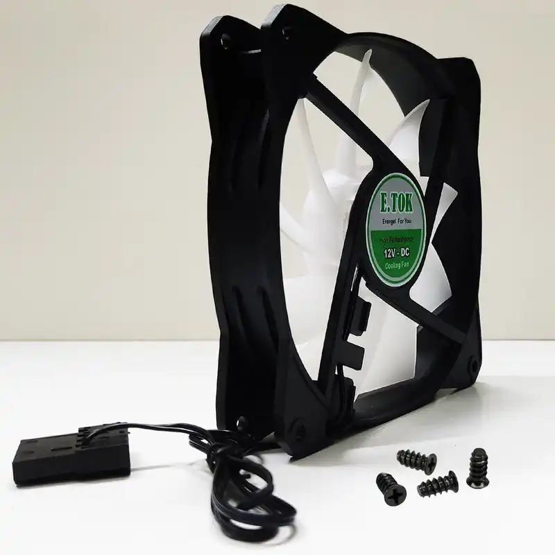 فن کیس ایتوک مدل  Frio Three