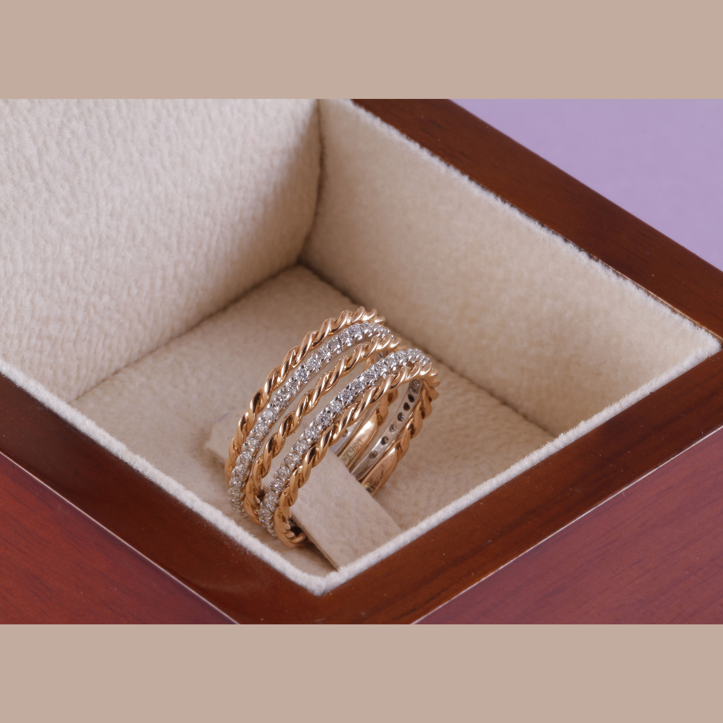 انگشتر طلا 18 عیار زنانه جواهری گاندی مدل 30548 انگشتر طلا 18 عیار زنانه جواهری گاندی مدل 30548