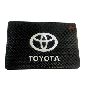 پد نگهدارنده اشیاء داخل خودرو طرح TOYOTA مدل TO06