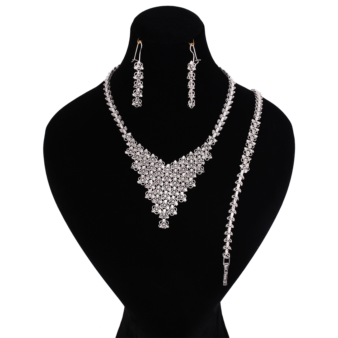 نیم ست نقره زنانه مدو کلاس کد mc-199