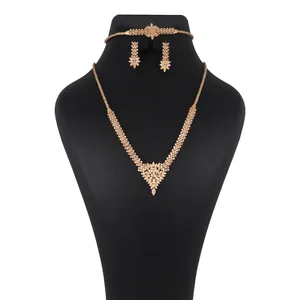 نیم ست طلا 18 عیار زنانه کد G550