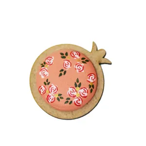 سنجاق سینه مدل انار یلدا کد Yalda-FGL1