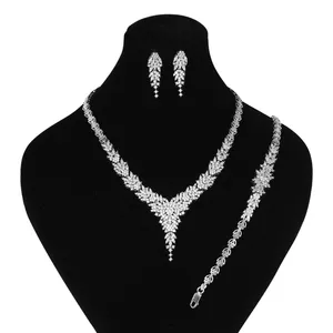 نیم ست نقره زنانه مد و کلاس کد mc-162