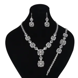 نیم ست نقره زنانه مد و کلاس کد mc-502