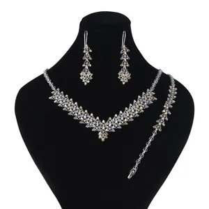 نیم ست نقره زنانه مد و کلاس کد 1000490