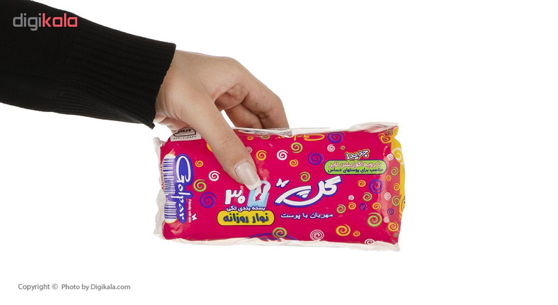 پد بهداشتی روزانه گل پر مدل Kind بسته 30 عددی