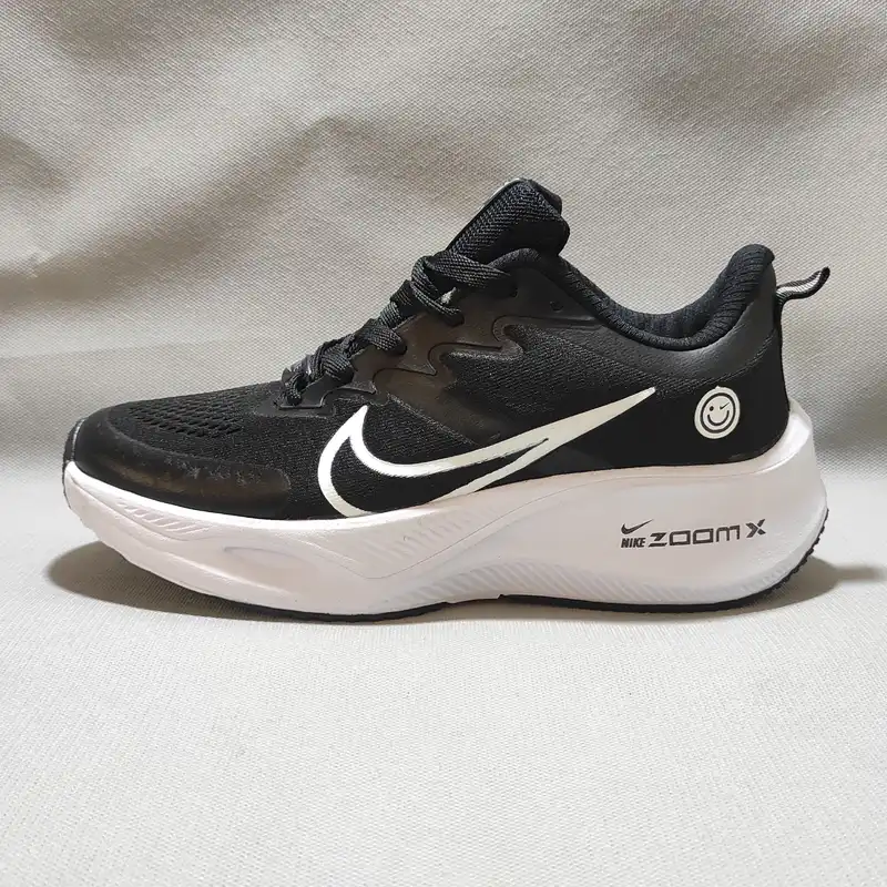 کفش پیاده روی زنانه مدل زوم ایکس اسمایلی