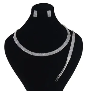 نیم ست نقره زنانه مد و کلاس کد mc-245