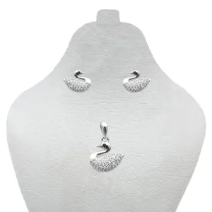 نیم ست نقره زنانه طرح قو کد P213