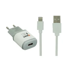 شارژر دیواری ایکسمارت مدل DK215 به همراه کابل تبدیل لایتنینگ