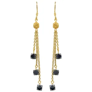 گوشواره طلا 18 عیار زنانه مانچو مدل efgs001