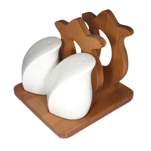 ست نمکدان و فلفل پاش کد W304