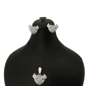 نیم ست نقره زنانه طرح قلب بالدار کد P220