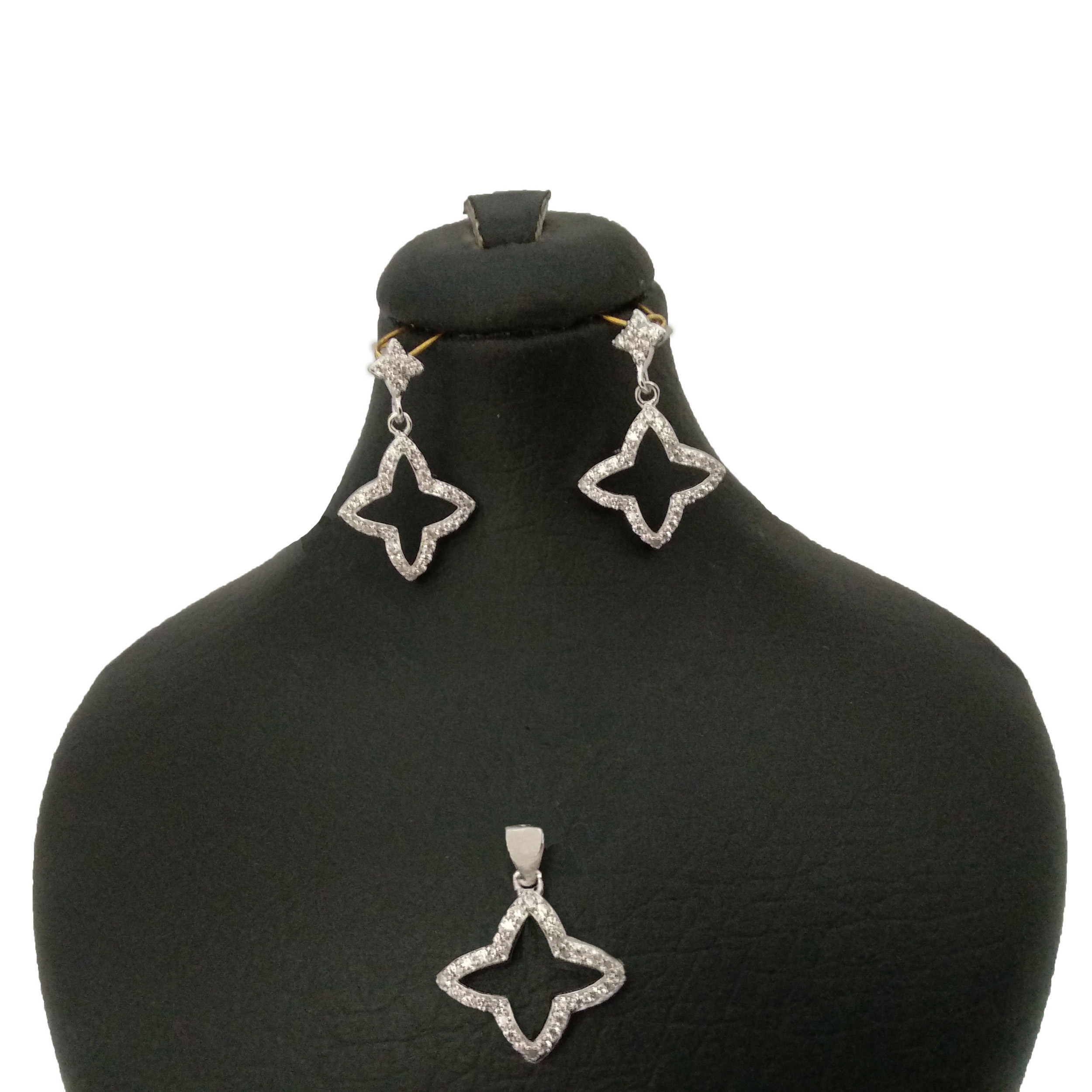 نیم ست نقره زنانه کد P233