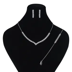 نیم ست نقره زنانه مدو کلاس کد 1000516