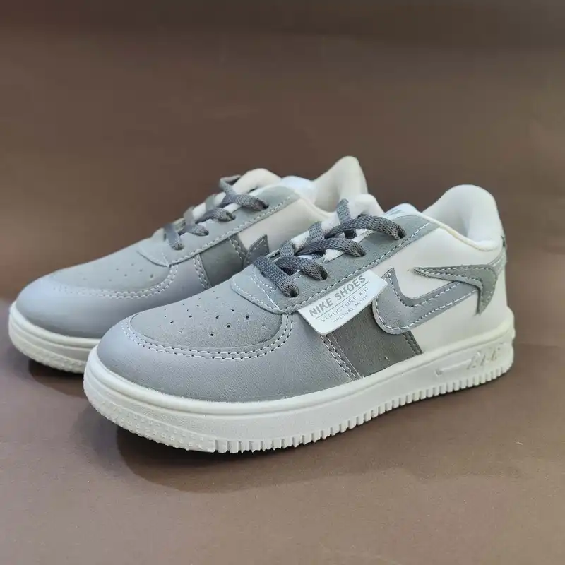 کفش مخصوص پیاده روی بچگانه مدل 2025 sss