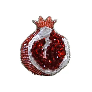 سنجاق سینه طرح انار کد po - 1