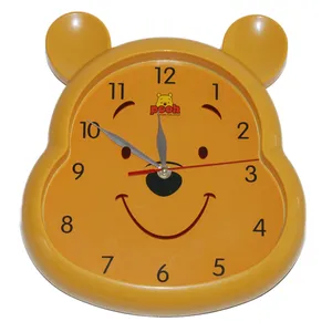 ساعت دیواری کودک مدل خرس پو کد B10015