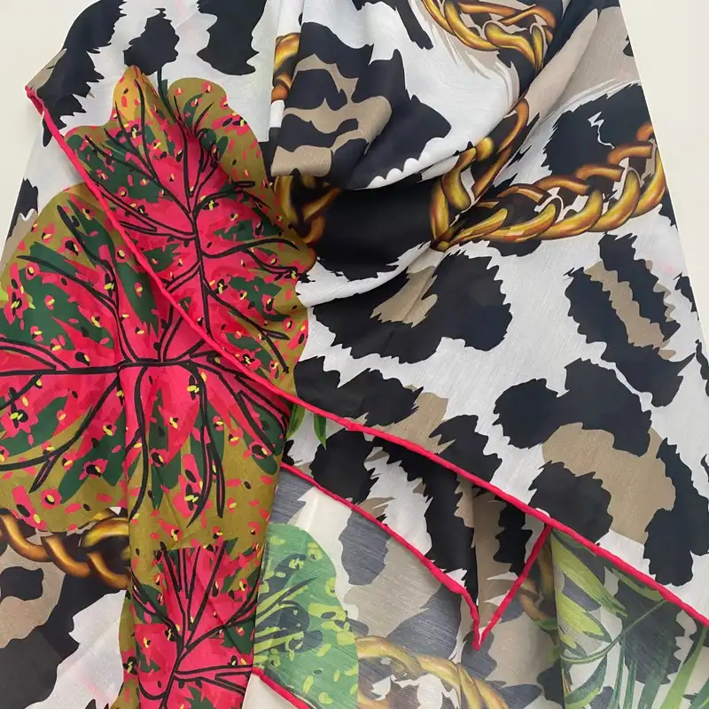 روسری زنانه مدل نخی چهارفصل قواره بزرگ کد 1207