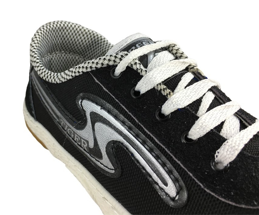 lanzera indoor soccer shoes