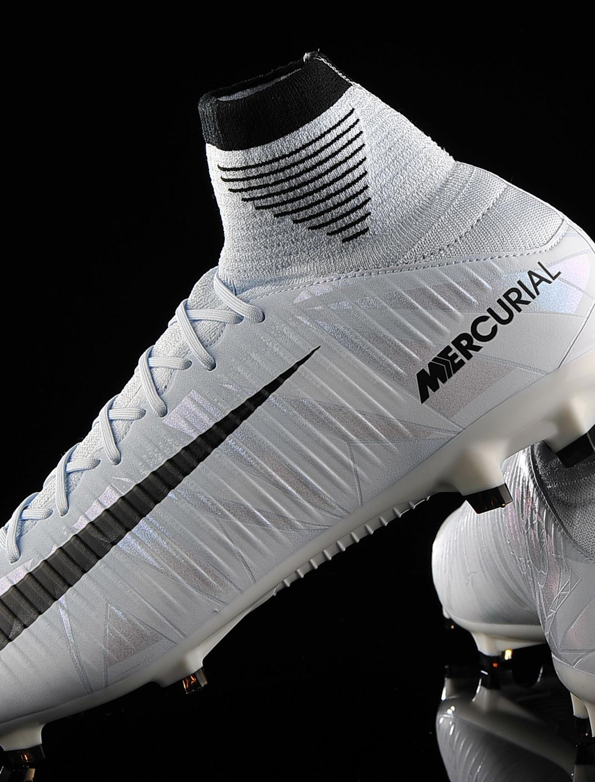 nike dynamic fit cr7