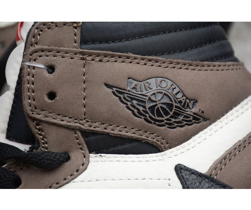کفش راحتی مردانه نایکی مدل Air Jordan 1 کد 372890