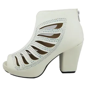 کفش پاشنه‌دار زنانه داریس مدل نگینی