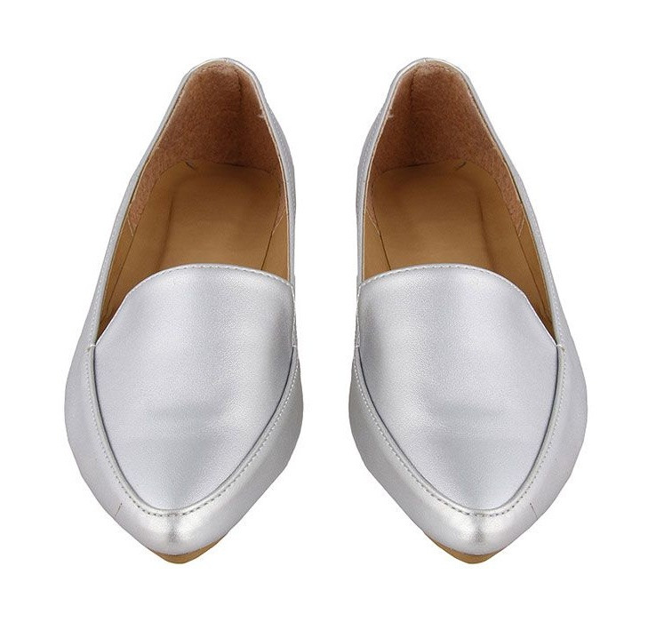 کفش کلاسیک زنانه کد 159012170 پنجه باریک رنگ نقره ای