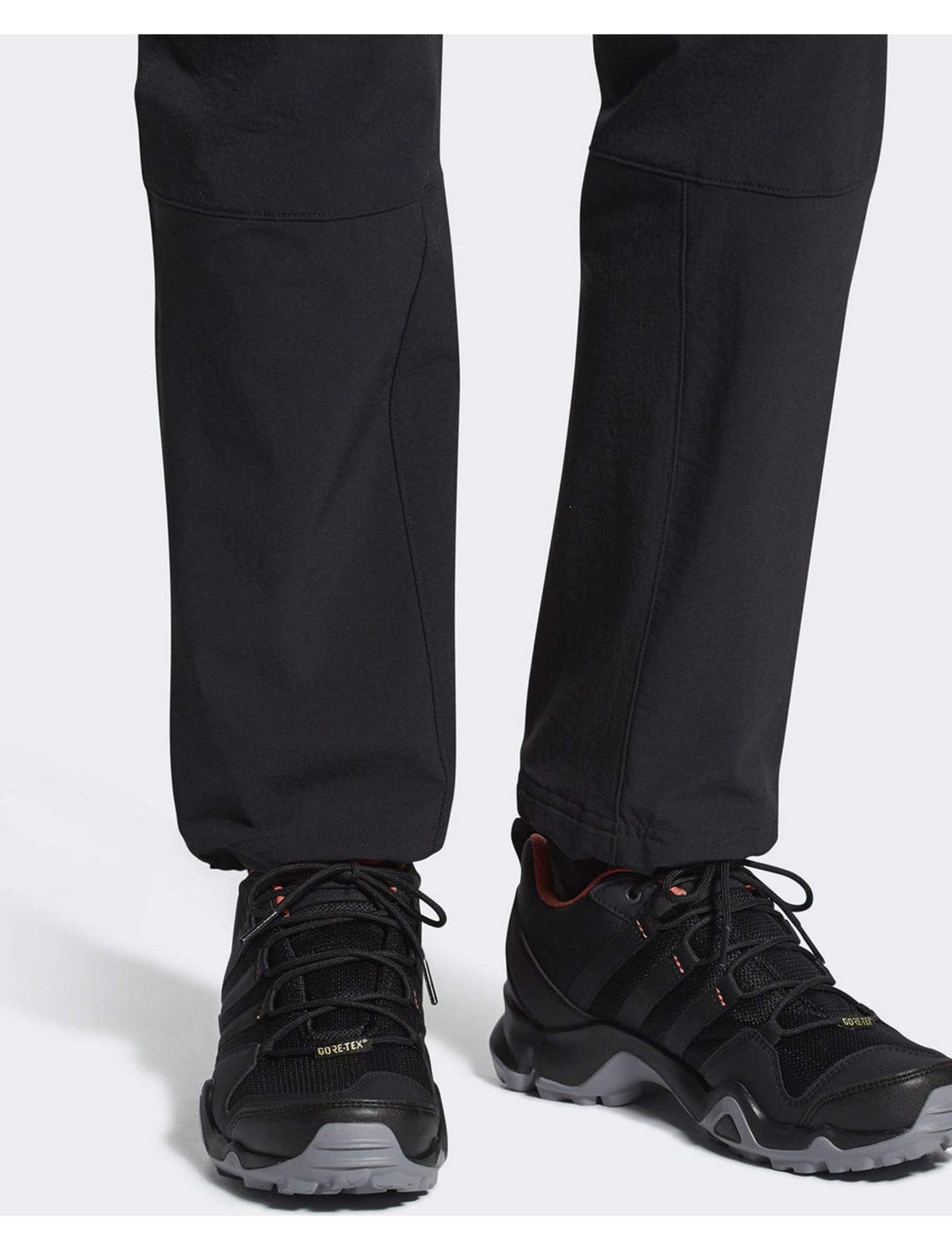 کفش کوهنوردی زنانه آدیداس مدل Terrex AX2R GTX -  - 4