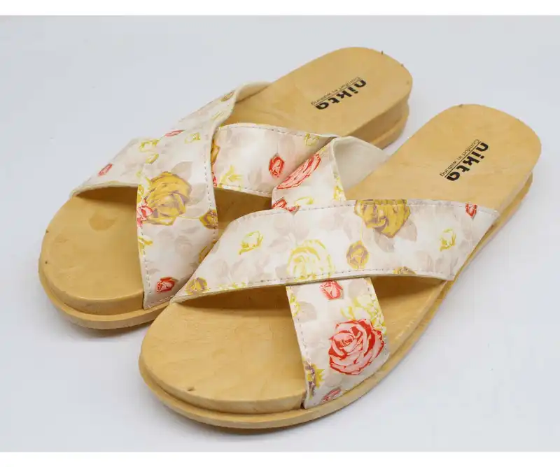 دمپایی زنانه نیکتا مدل K1-014-Roz-CR