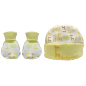 ست کلاه و جوراب نوزادی بی بی مینک مدل My first Set کد BM318